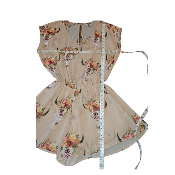 Show Me Your MuMu Rowdy Romper Peach Desert Rose Bull Head S - Picture 14 of 14